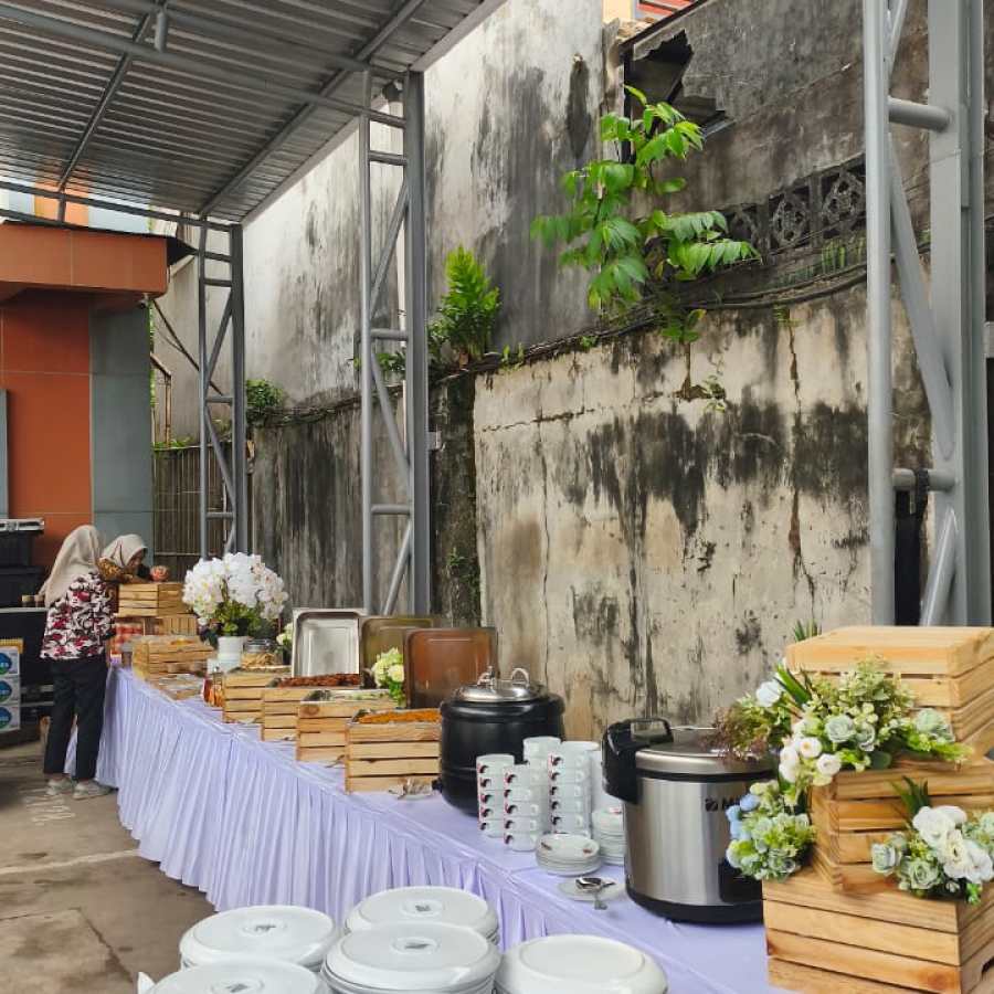 Sayur dan lauk buffet